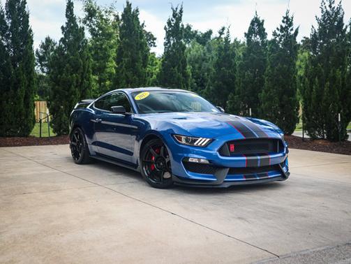 2017 Ford Shelby GT350 Base
