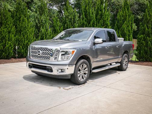 2018 Nissan Titan SL