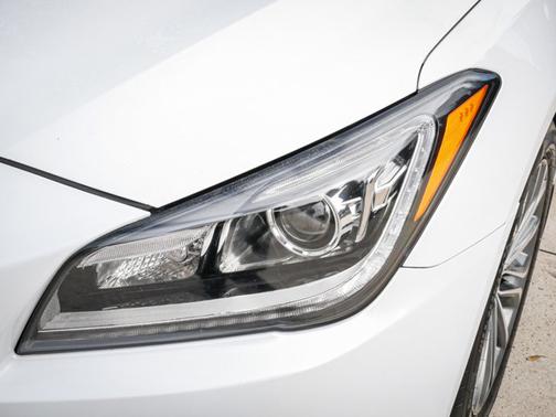 2016 Hyundai Genesis 3.8