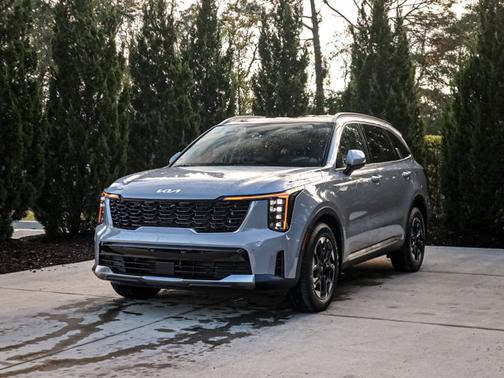2024 Kia Sorento S