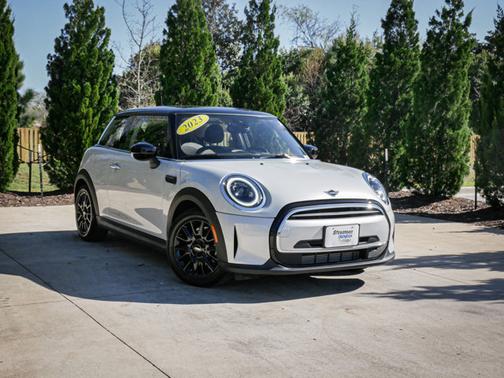 2023 MINI Hardtop Cooper