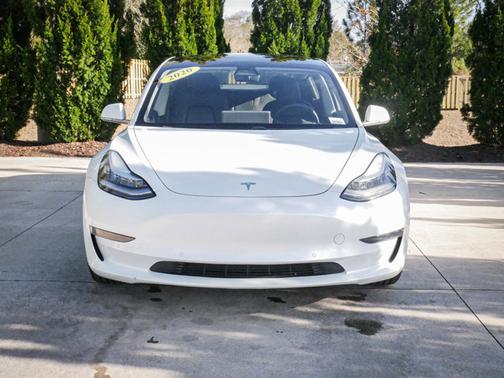 2020 Tesla Model 3 Standard Range
