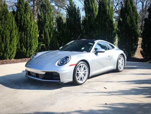 2025 Porsche 911 Carrera