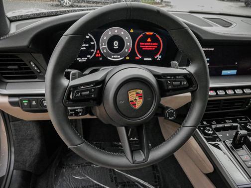 2025 Porsche 911 Carrera