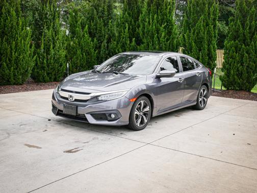 2017 Honda Civic Touring
