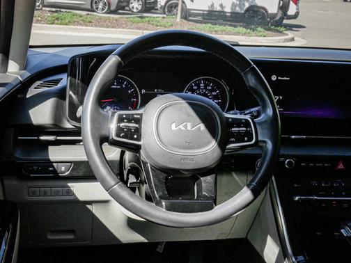 2022 Kia Carnival EX