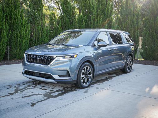 2022 Kia Carnival EX