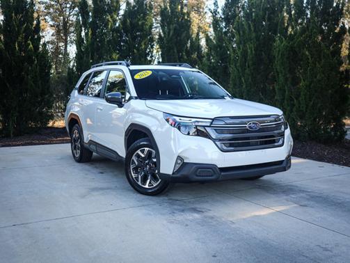 2025 Subaru Forester Premium