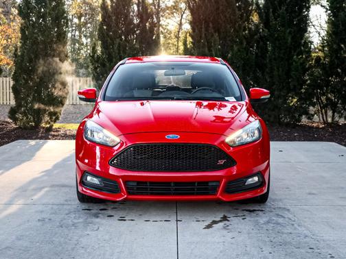 2017 Ford Focus ST Base