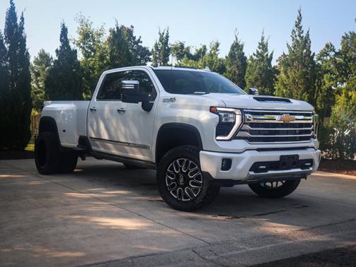 2024 Chevrolet Silverado 3500 High Country