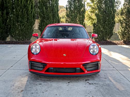 2022 Porsche 911 Carrera GTS