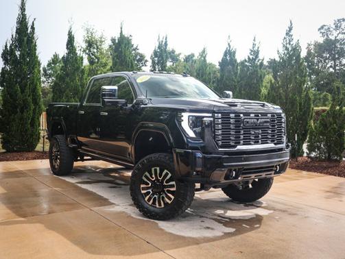 2024 GMC Sierra 2500 Denali
