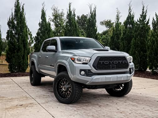 2019 Toyota Tacoma TRD Sport
