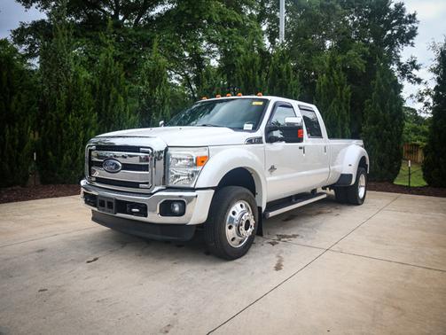 2016 Ford F-450 Lariat