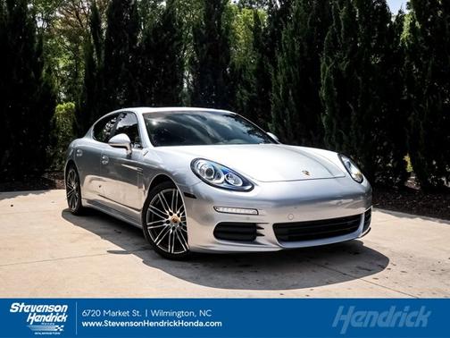 2016 Porsche Panamera Edition