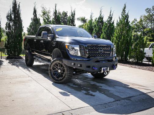 2019 Nissan Titan XD SV