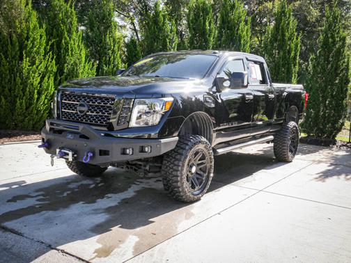 2019 Nissan Titan XD SV