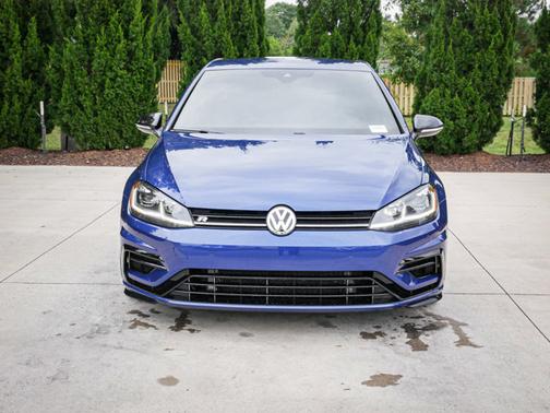 2019 Volkswagen Golf R 2.0T w/DCC & Navigation (DSG)