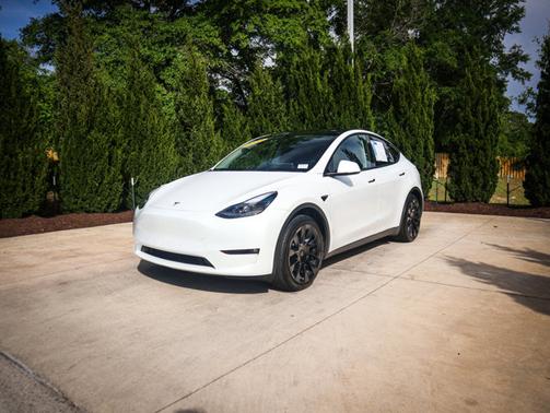2023 Tesla Model Y Long Range