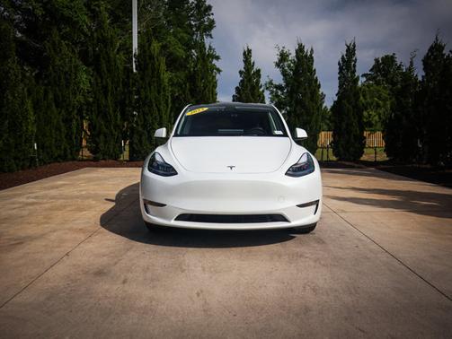2023 Tesla Model Y Long Range