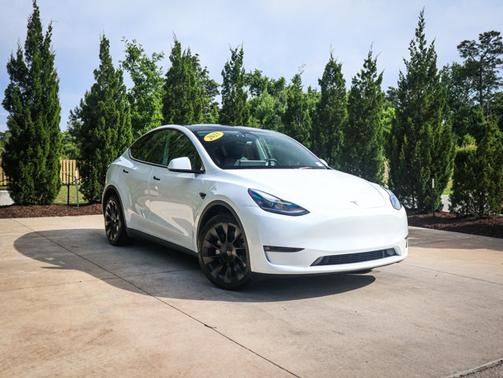 2023 Tesla Model Y Long Range
