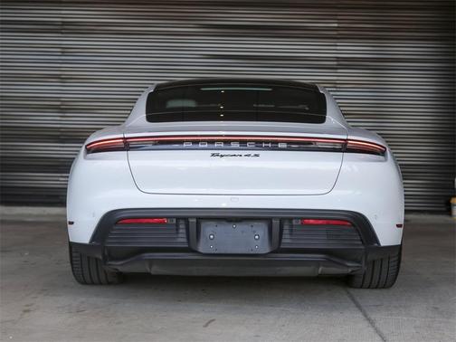 2022 Porsche Taycan 4S