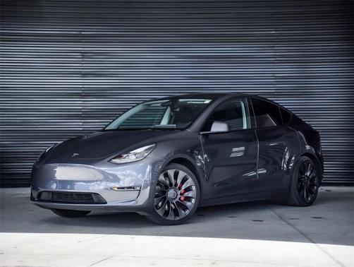 2023 Tesla Model Y Performance