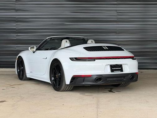 Carrara White Metallic 2022 Porsche 911 Carrera GTS