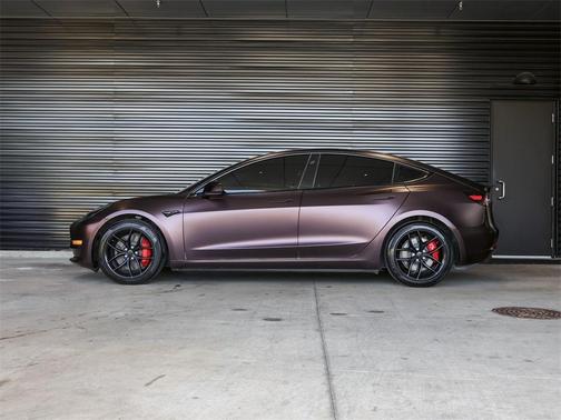 2023 Tesla Model 3 Performance