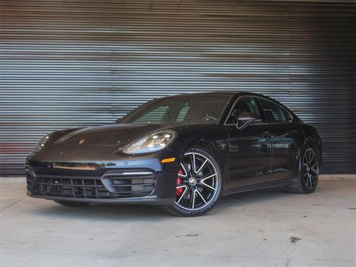 2022 Porsche Panamera 4S