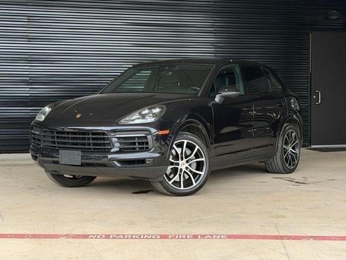 Jet Black Metallic 2020 Porsche Cayenne S