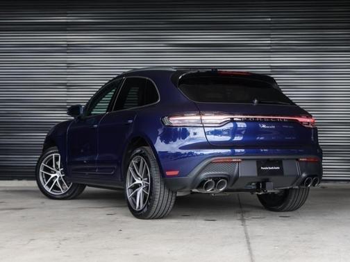 Gentian Blue Metallic 2025 Porsche Macan T