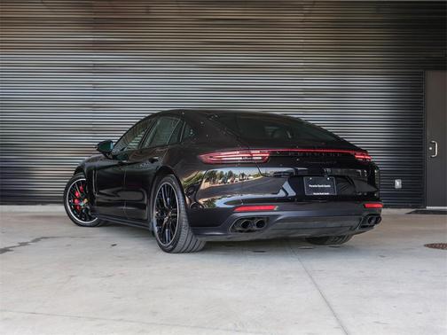 2020 Porsche Panamera GTS
