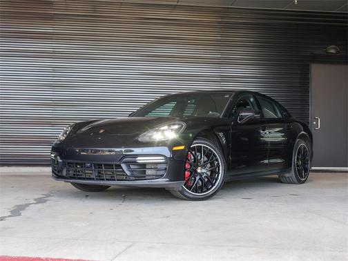 2020 Porsche Panamera GTS