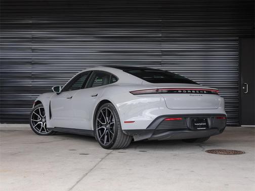 2024 Porsche Taycan 4S