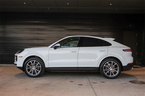 2025 Porsche Cayenne AWD