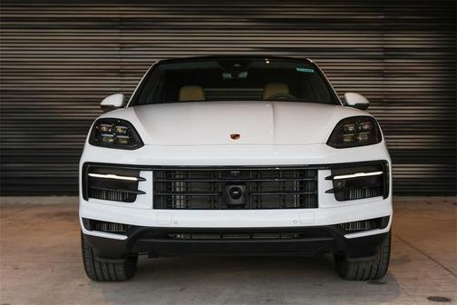 2025 Porsche Cayenne AWD