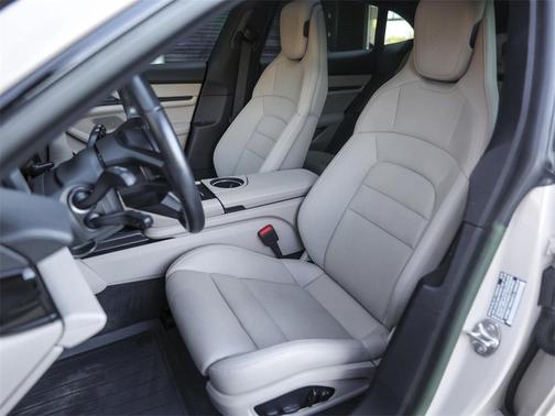 2024 Porsche Taycan 4S