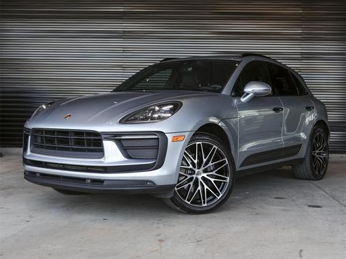 2022 Porsche Macan Base