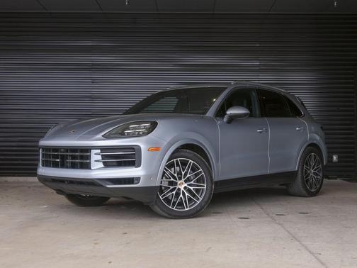 2025 Porsche Cayenne Base