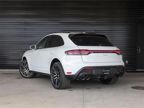 2025 Porsche Macan 