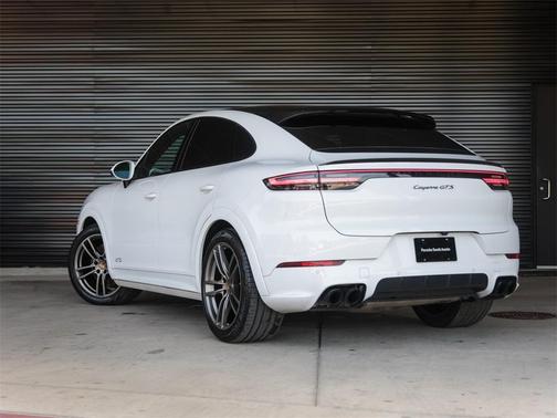 2022 Porsche Cayenne GTS