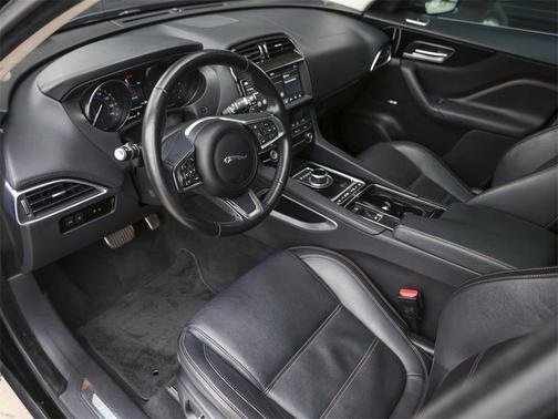 2019 Jaguar F-PACE 20d Prestige