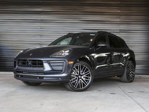 2026 Porsche Macan Base