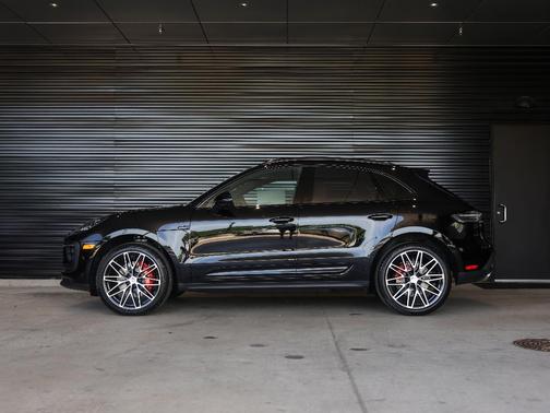 2025 Porsche Macan S