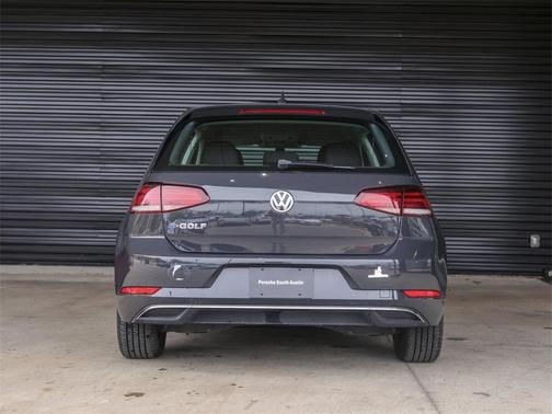 2019 Volkswagen e-Golf SE