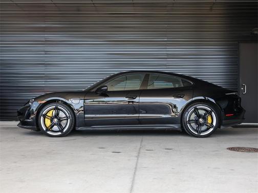 2021 Porsche Taycan Turbo S