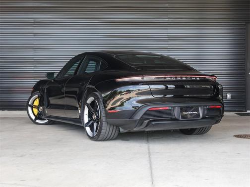 2021 Porsche Taycan Turbo S