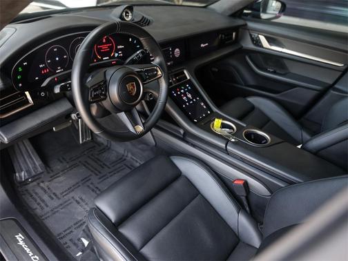 2021 Porsche Taycan Turbo S