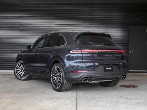 2026 Porsche Cayenne Base